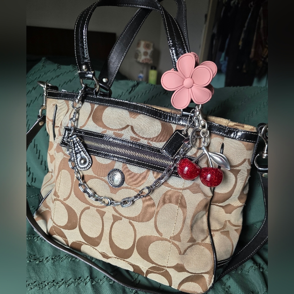 Coach Tan Laura Signature Tote